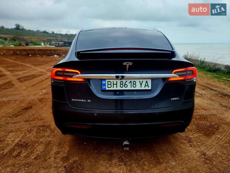Внедорожник / Кроссовер Tesla Model X 2018 в Одессе