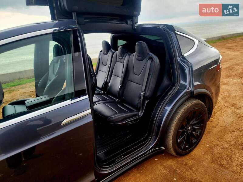 Внедорожник / Кроссовер Tesla Model X 2018 в Одессе