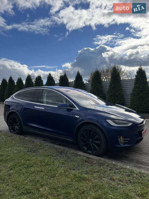 Позашляховик / Кросовер Tesla Model X 2016 в Львові фото 6 Позашляховик / Кросовер Tesla Model X 2016 в Львові