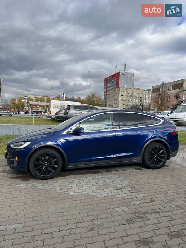 Позашляховик / Кросовер Tesla Model X 2016 в Львові фото 26 Позашляховик / Кросовер Tesla Model X 2016 в Львові