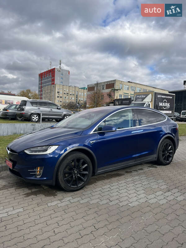 Позашляховик / Кросовер Tesla Model X 2016 в Львові фото 30 Позашляховик / Кросовер Tesla Model X 2016 в Львові