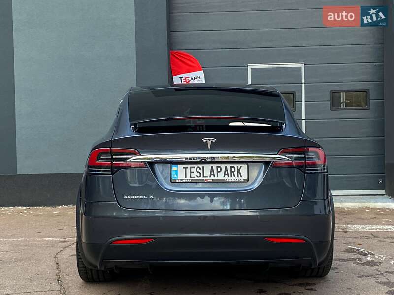 Позашляховик / Кросовер Tesla Model X 2017 в Києві