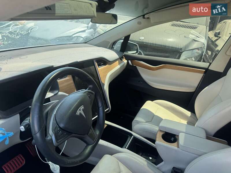 Внедорожник / Кроссовер Tesla Model X 2019 в Киеве фото 9 Внедорожник / Кроссовер Tesla Model X 2019 в Киеве