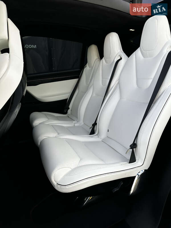 Внедорожник / Кроссовер Tesla Model X 2016 в Львове