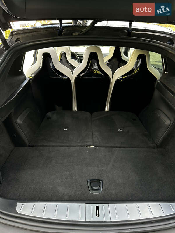 Внедорожник / Кроссовер Tesla Model X 2016 в Львове