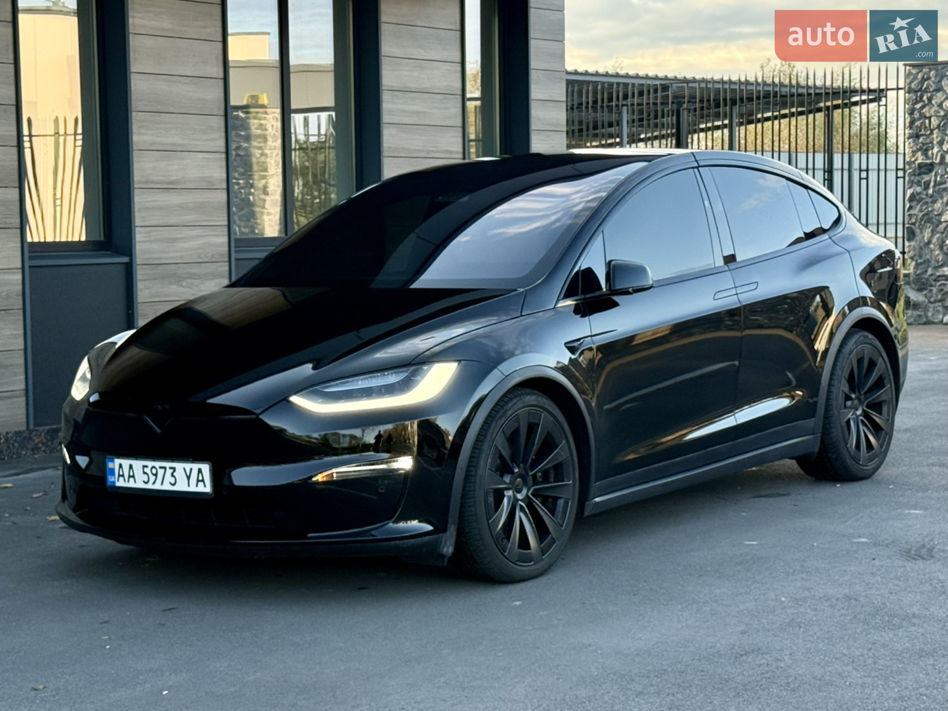 2022 Tesla Model X - мініатюра 16