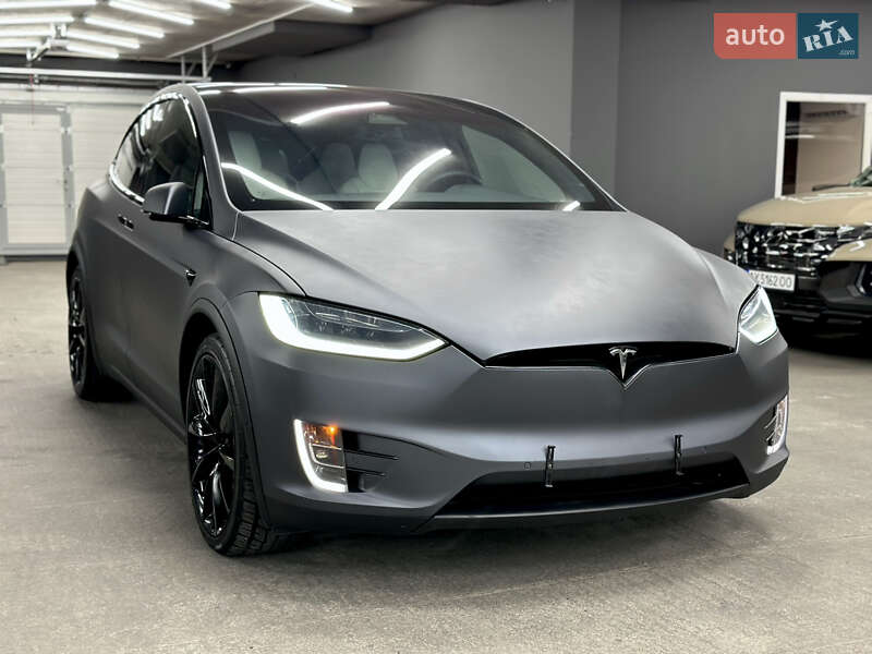 Позашляховик / Кросовер Tesla Model X 2016 в Харкові фото 11 Позашляховик / Кросовер Tesla Model X 2016 в Харкові