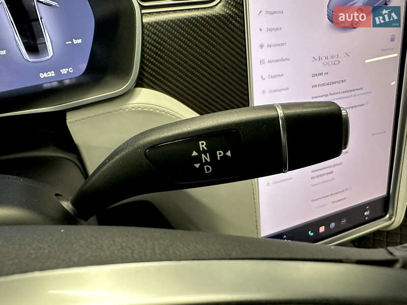 Позашляховик / Кросовер Tesla Model X 2016 в Харкові фото 35 Позашляховик / Кросовер Tesla Model X 2016 в Харкові