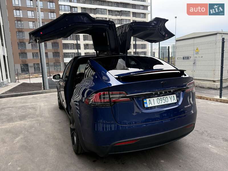 Позашляховик / Кросовер Tesla Model X 2019 в Києві