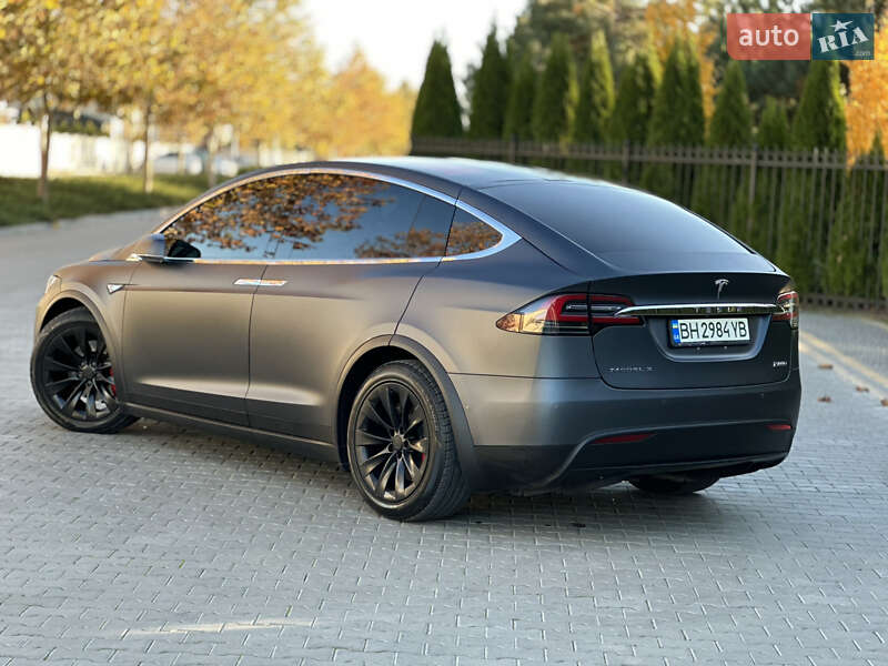 Внедорожник / Кроссовер Tesla Model X 2016 в Одессе фото 10 Внедорожник / Кроссовер Tesla Model X 2016 в Одессе