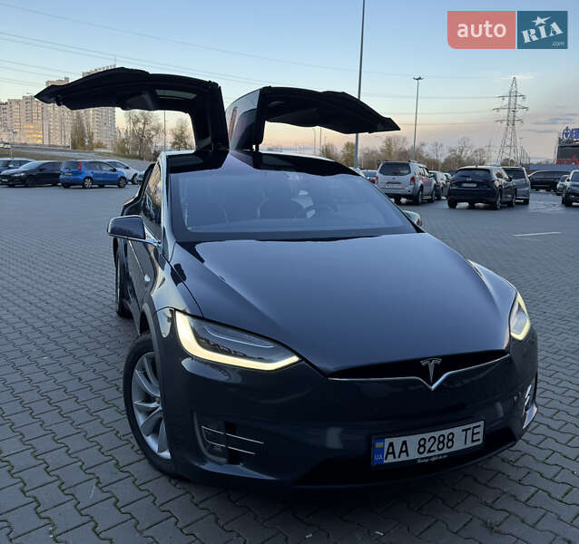 Tesla Model X 2017