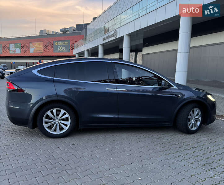 Позашляховик / Кросовер Tesla Model X 2017 в Києві фото 5 Позашляховик / Кросовер Tesla Model X 2017 в Києві