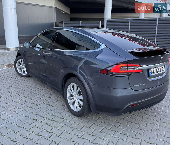 Позашляховик / Кросовер Tesla Model X 2017 в Києві фото 8 Позашляховик / Кросовер Tesla Model X 2017 в Києві