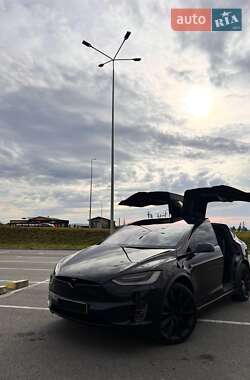 Позашляховик / Кросовер Tesla Model X 2018 в Львові