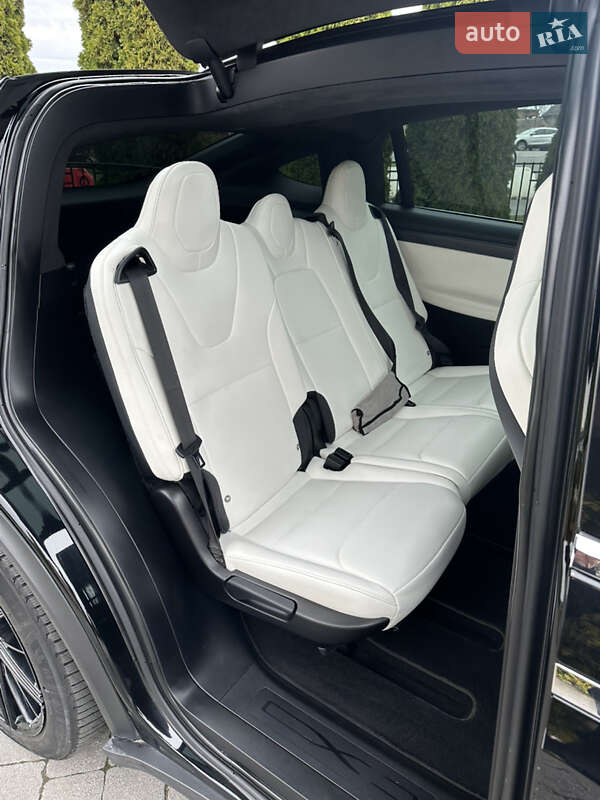 Внедорожник / Кроссовер Tesla Model X 2019 в Львове