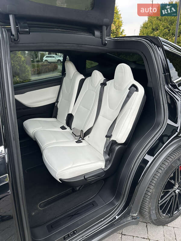 Внедорожник / Кроссовер Tesla Model X 2019 в Львове