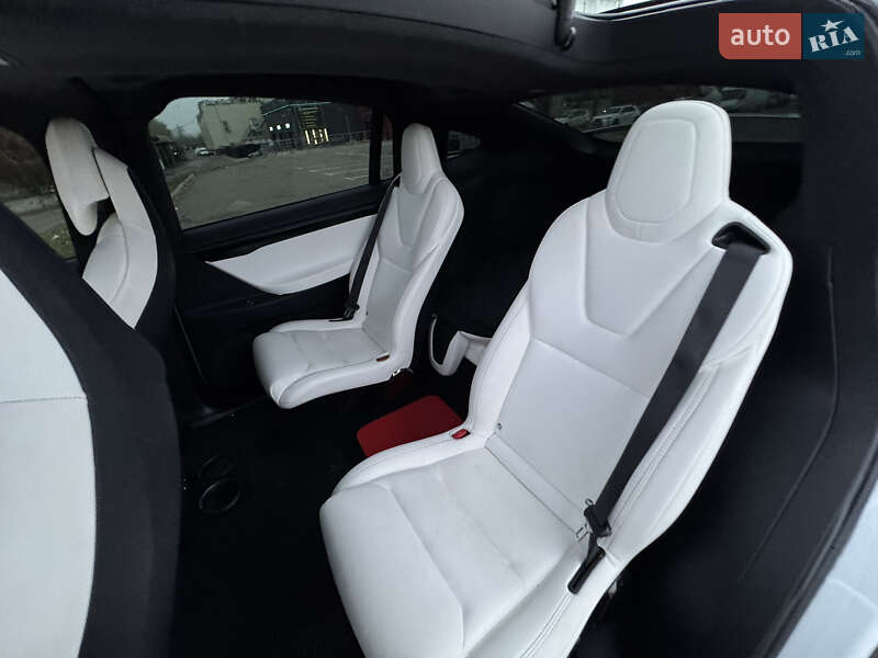 Внедорожник / Кроссовер Tesla Model X 2018 в Киеве