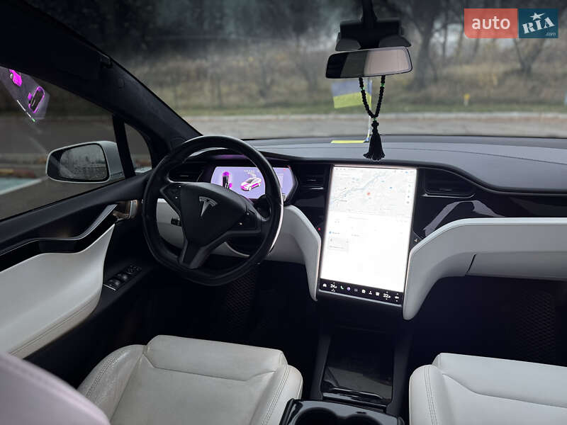 Внедорожник / Кроссовер Tesla Model X 2018 в Киеве