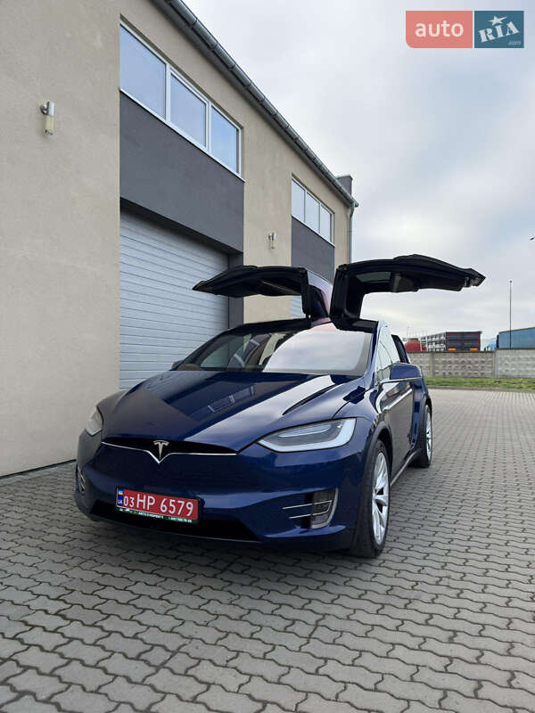Внедорожник / Кроссовер Tesla Model X 2017 в Радехове фото 5 Внедорожник / Кроссовер Tesla Model X 2017 в Радехове