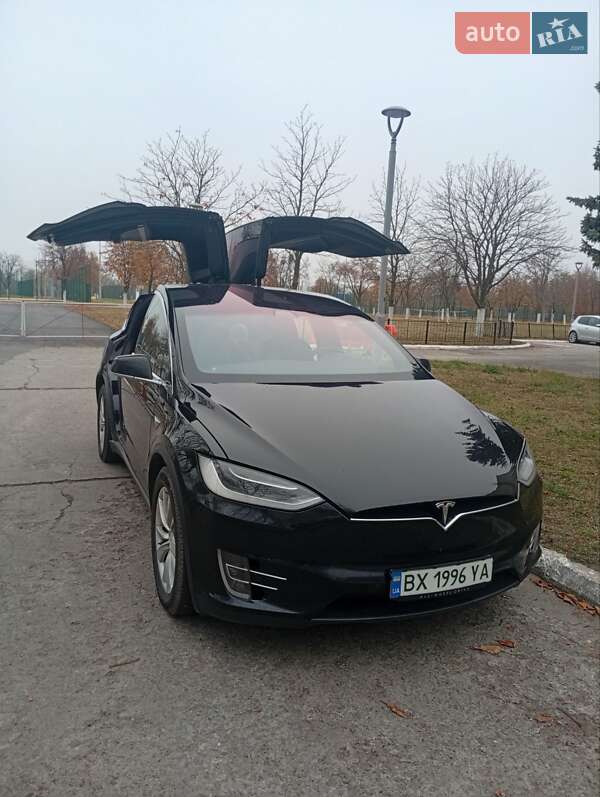 Tesla Model X 2018