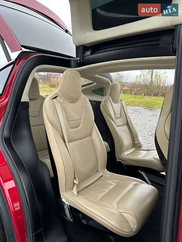 Внедорожник / Кроссовер Tesla Model X 2016 в Дубно фото 10 Внедорожник / Кроссовер Tesla Model X 2016 в Дубно