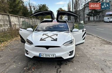 Внедорожник / Кроссовер Tesla Model X 2018 в Киеве