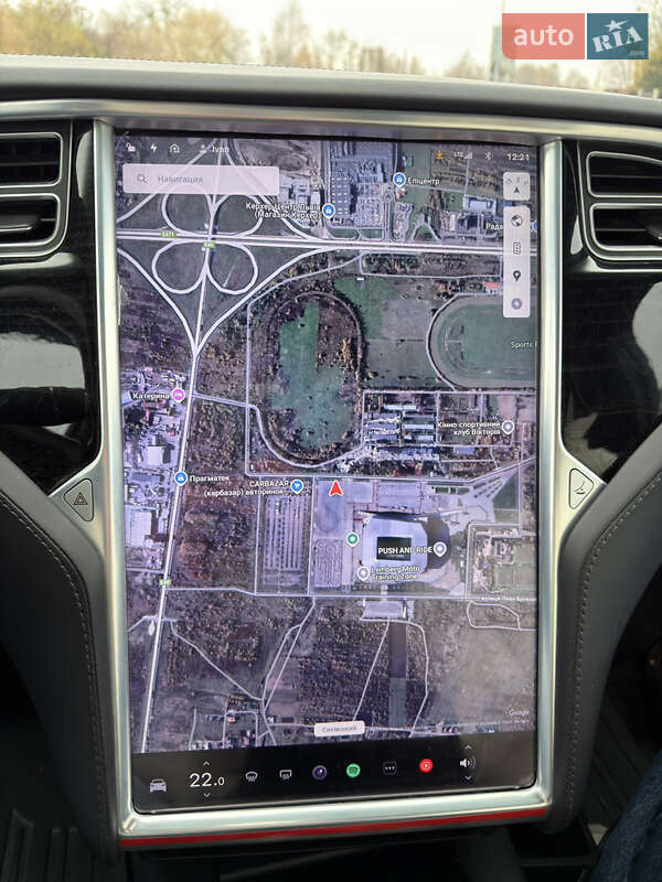 Позашляховик / Кросовер Tesla Model X 2017 в Львові