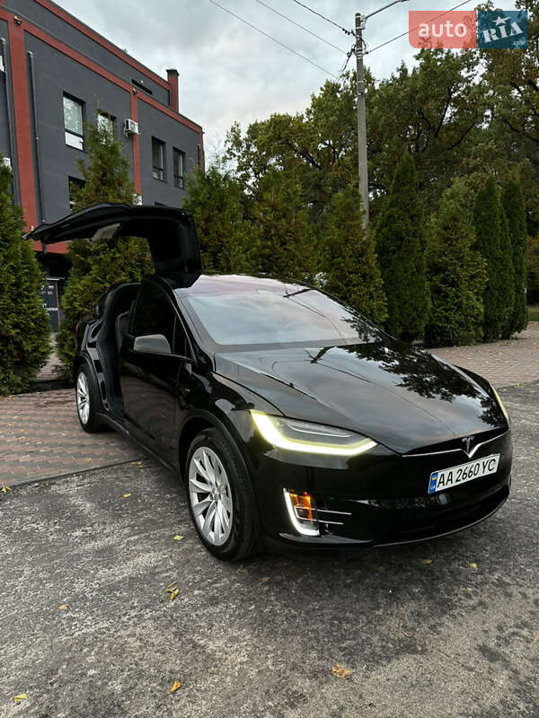 Позашляховик / Кросовер Tesla Model X 2020 в Києві