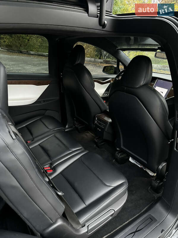 Позашляховик / Кросовер Tesla Model X 2020 в Києві