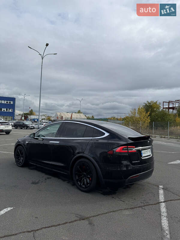 Внедорожник / Кроссовер Tesla Model X 2016 в Киеве фото 4 Внедорожник / Кроссовер Tesla Model X 2016 в Киеве