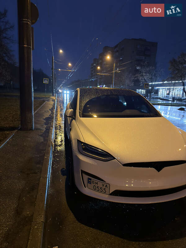 Внедорожник / Кроссовер Tesla Model X 2022 в Сумах