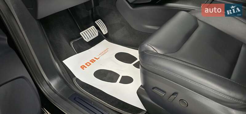 Внедорожник / Кроссовер Tesla Model X 2021 в Львове