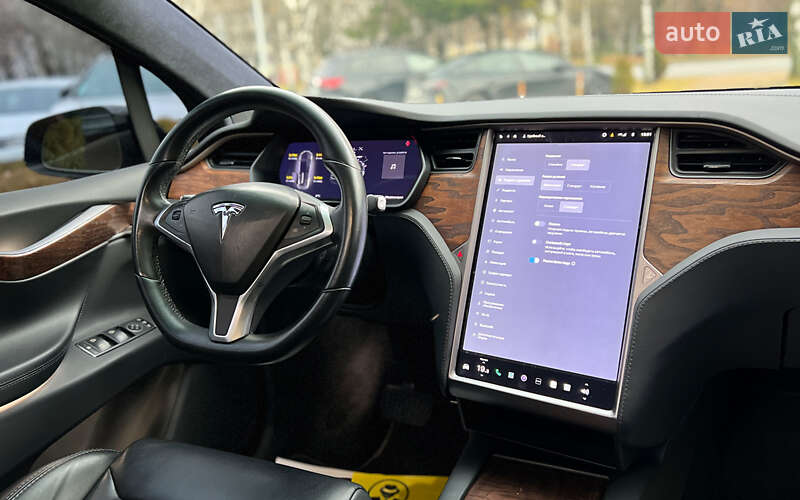 Внедорожник / Кроссовер Tesla Model X 2017 в Львове