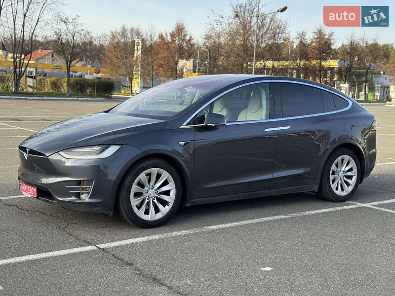 Внедорожник / Кроссовер Tesla Model X 2018 в Киеве