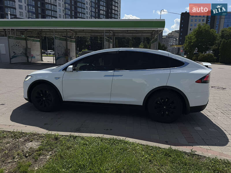 Внедорожник / Кроссовер Tesla Model X 2016 в Ивано-Франковске