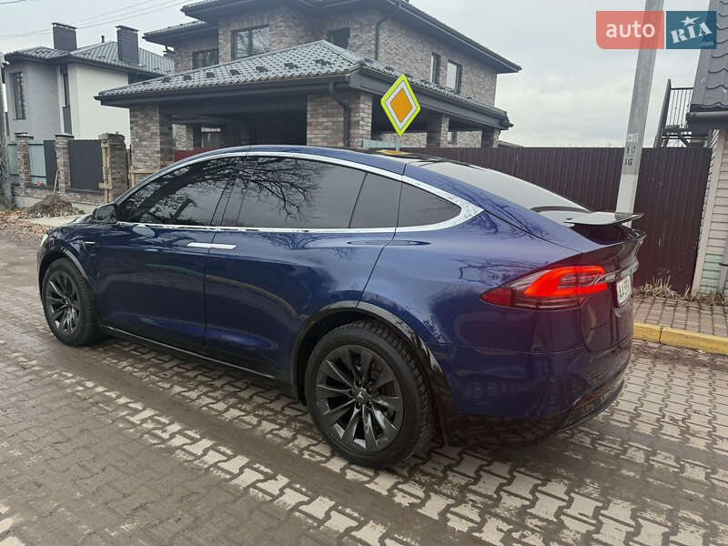 Позашляховик / Кросовер Tesla Model X 2016 в Києві фото 3 Позашляховик / Кросовер Tesla Model X 2016 в Києві