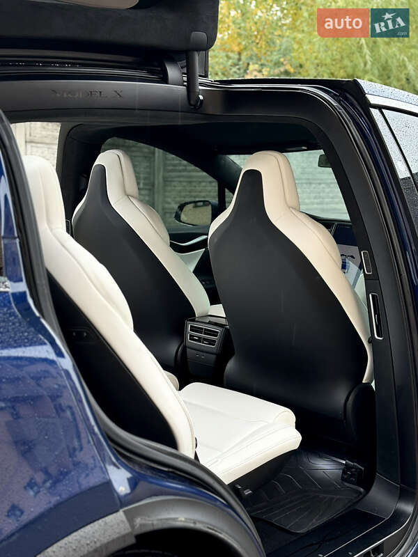 Позашляховик / Кросовер Tesla Model X 2017 в Ужгороді фото 19 Позашляховик / Кросовер Tesla Model X 2017 в Ужгороді