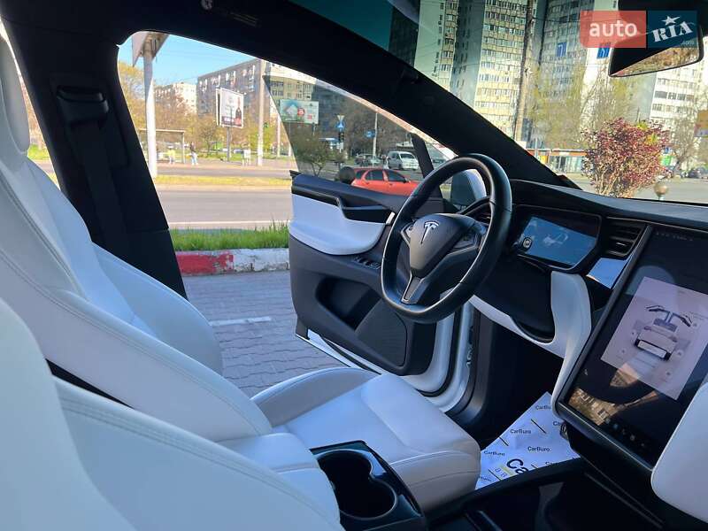 Позашляховик / Кросовер Tesla Model X 2020 в Одесі фото 28 Позашляховик / Кросовер Tesla Model X 2020 в Одесі