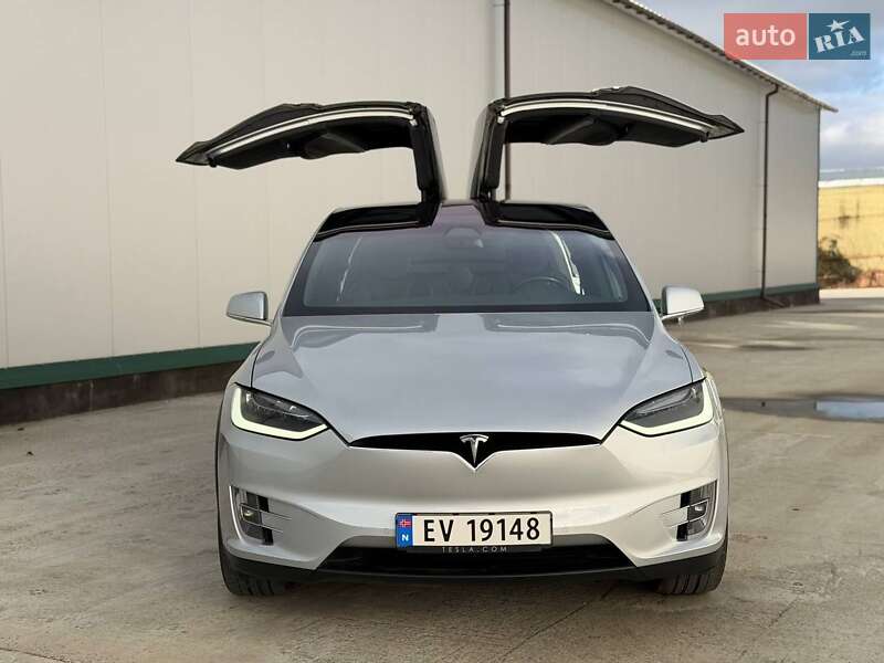 Внедорожник / Кроссовер Tesla Model X 2018 в Виннице фото 2 Внедорожник / Кроссовер Tesla Model X 2018 в Виннице