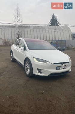 Позашляховик / Кросовер Tesla Model X 2017 в Чернівцях