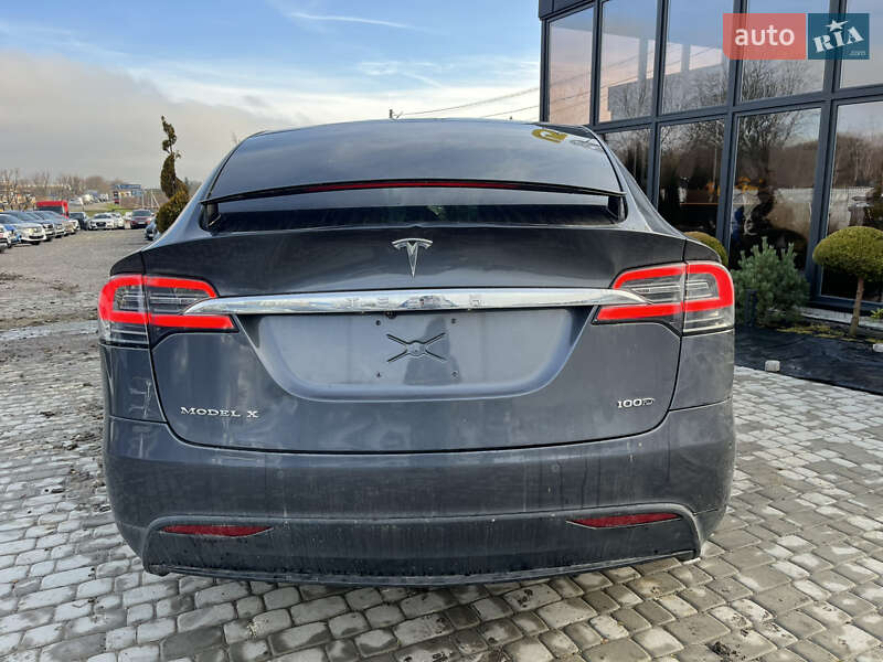 Позашляховик / Кросовер Tesla Model X 2018 в Львові