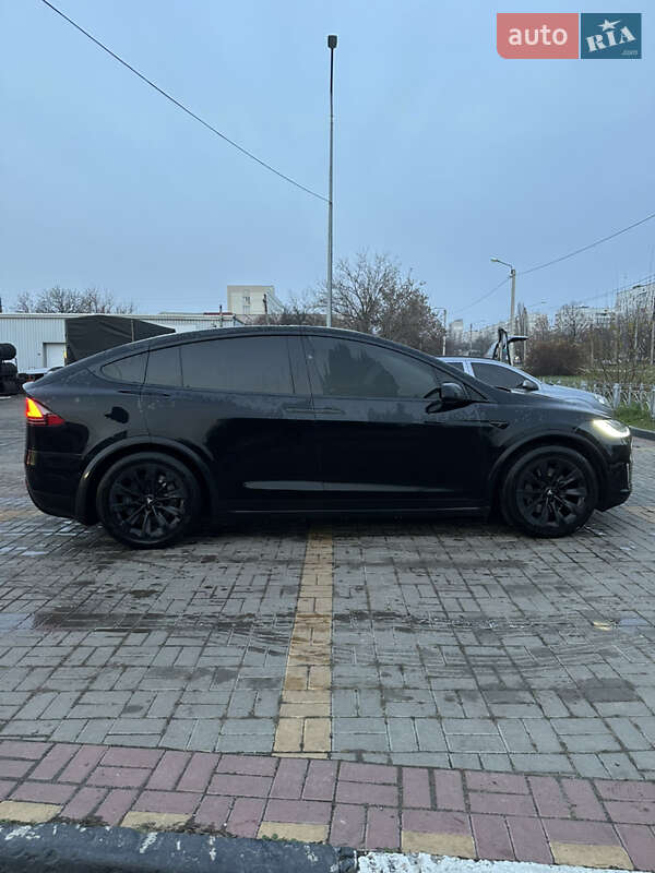 Позашляховик / Кросовер Tesla Model X 2017 в Харкові