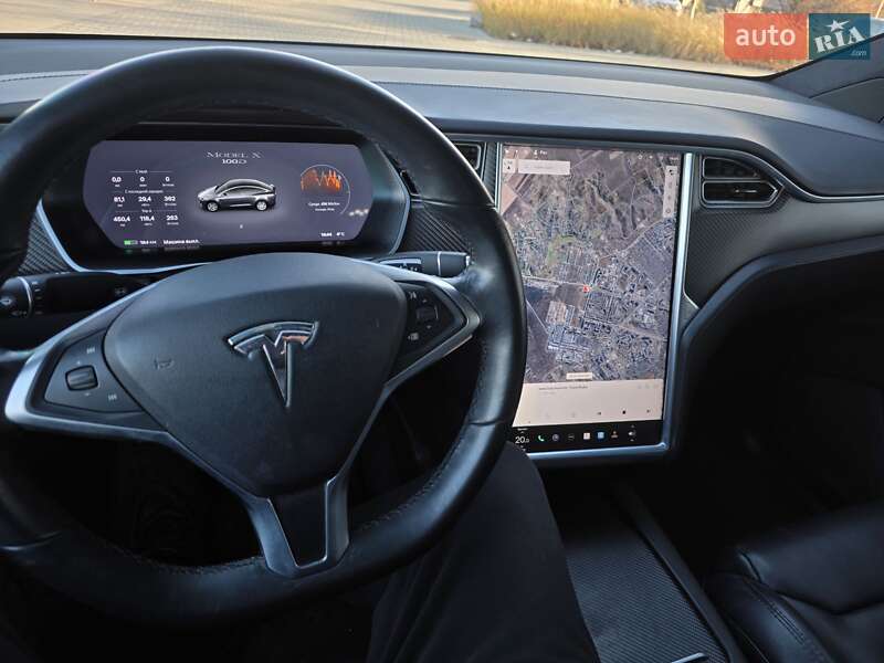 Позашляховик / Кросовер Tesla Model X 2018 в Рівному