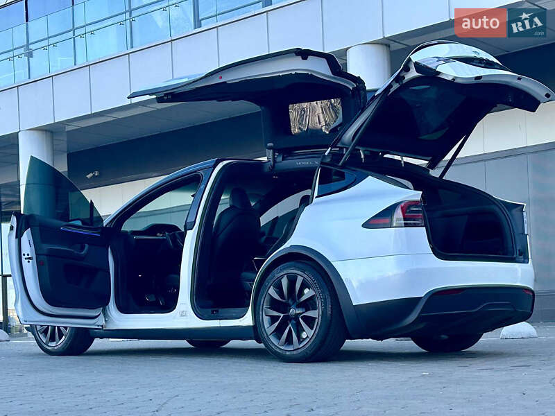 Позашляховик / Кросовер Tesla Model X 2022 в Києві фото 20 Позашляховик / Кросовер Tesla Model X 2022 в Києві