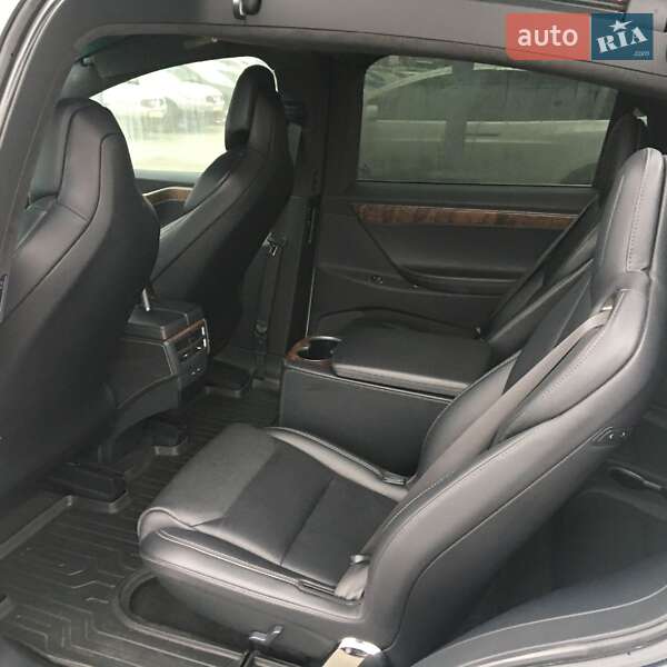 Позашляховик / Кросовер Tesla Model X 2018 в Житомирі