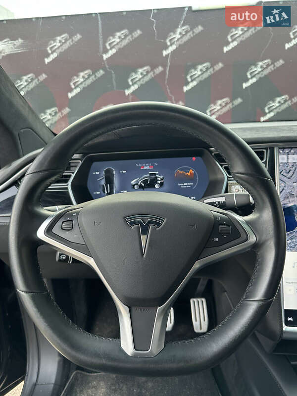 Позашляховик / Кросовер Tesla Model X 2016 в Сумах