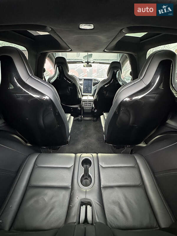 Позашляховик / Кросовер Tesla Model X 2016 в Сумах