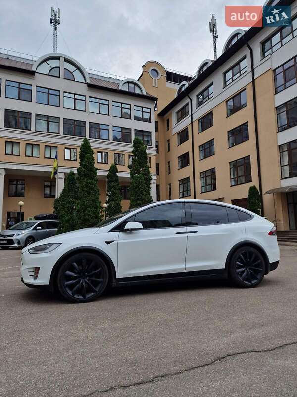 Внедорожник / Кроссовер Tesla Model X 2018 в Киеве