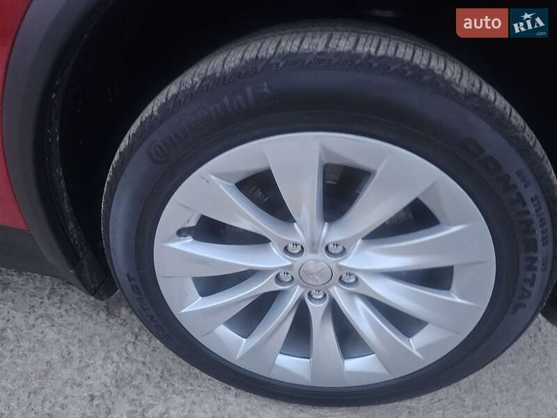 Позашляховик / Кросовер Tesla Model X 2018 в Львові фото 11 Позашляховик / Кросовер Tesla Model X 2018 в Львові