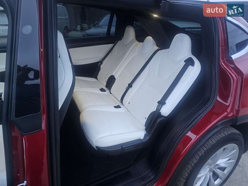 Позашляховик / Кросовер Tesla Model X 2018 в Львові фото 15 Позашляховик / Кросовер Tesla Model X 2018 в Львові